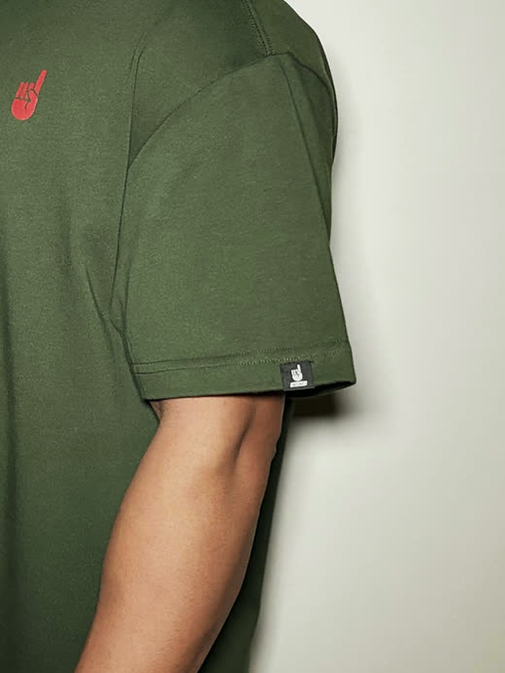 Side view showing the woven sleeve tag
